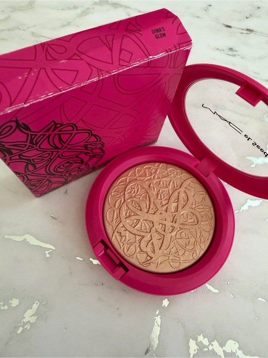 MAC Cosmetics Other - NIB MAC Cosmetics x EL Seed Extra Dimension Skin Finish Dimas Glow- SUPER RARE